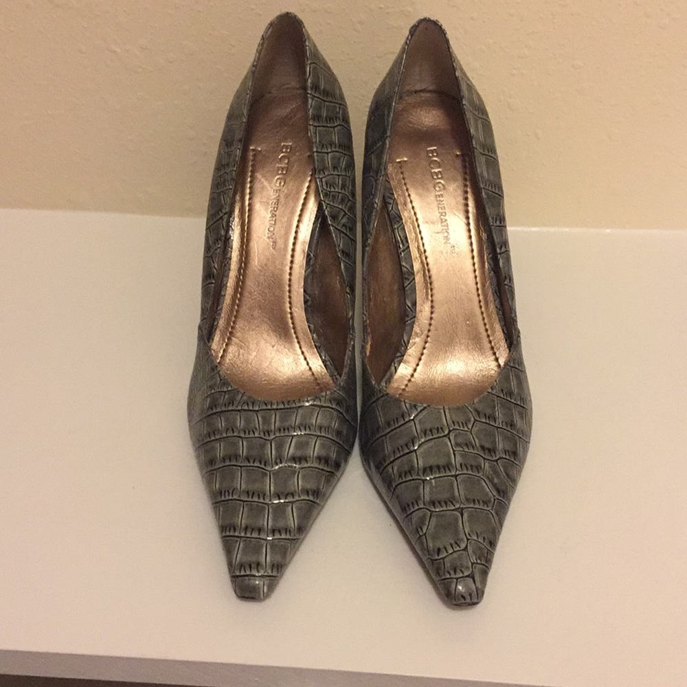 BCBG heels